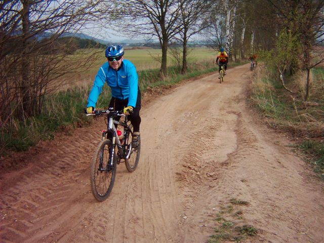 V��a na spojce mezi Kun�inou a Mlad�jovem