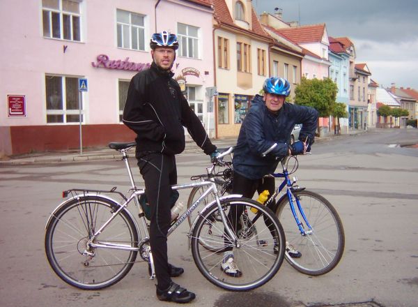 T�m�� su��� Vl��a a Zden�k v Jev��ku