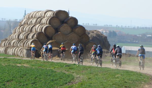 16 - cestou do Jev��ka