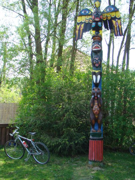 12 - Vojt�chov, totem v osv�ovn� U posledn�ho mohyk�na 